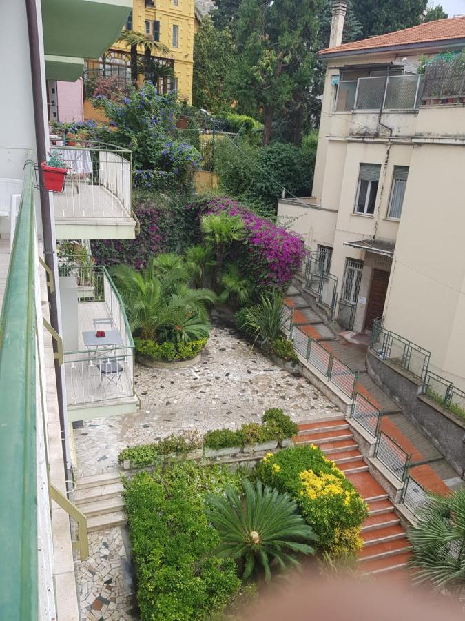 Il Sole Di Sanremo Apartment Екстериор снимка